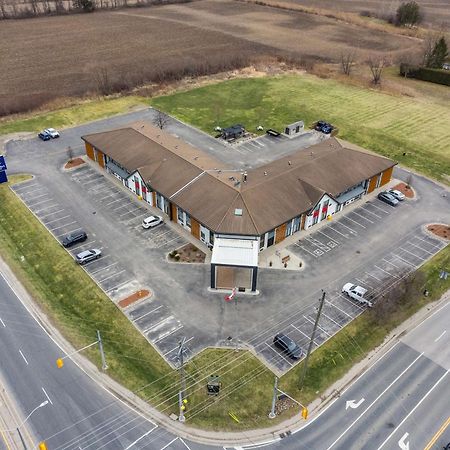 Comfort Inn Сент-Томас Екстер'єр фото