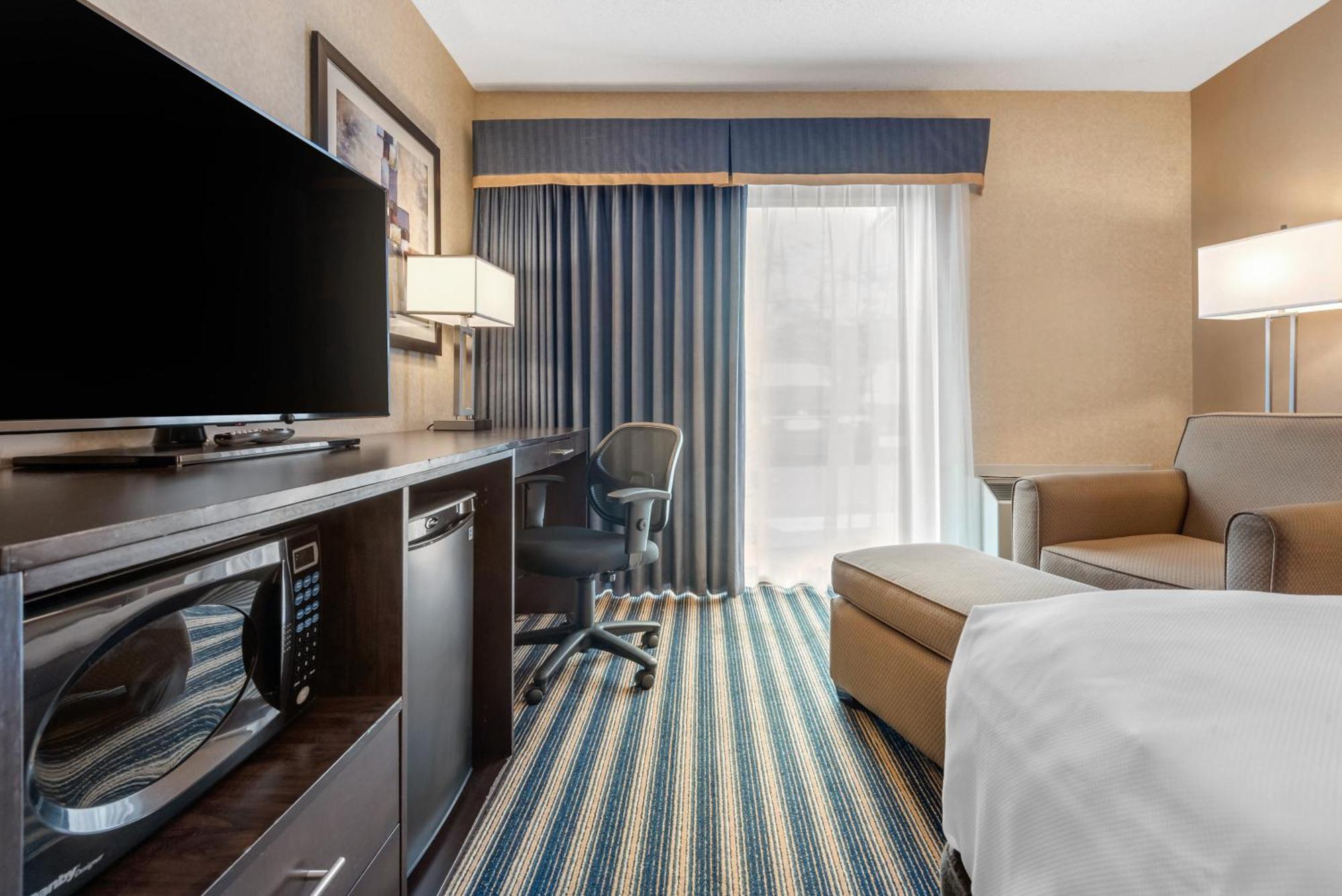 Comfort Inn Сент-Томас Номер фото