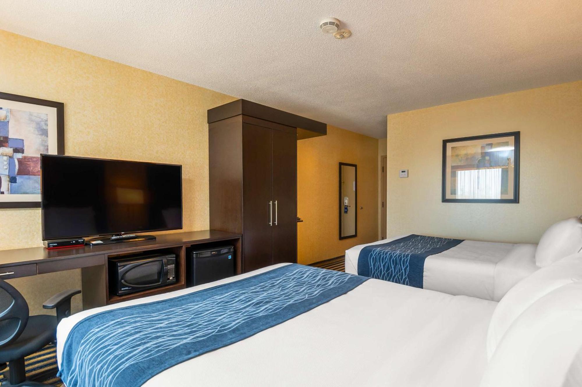 Comfort Inn Сент-Томас Екстер'єр фото