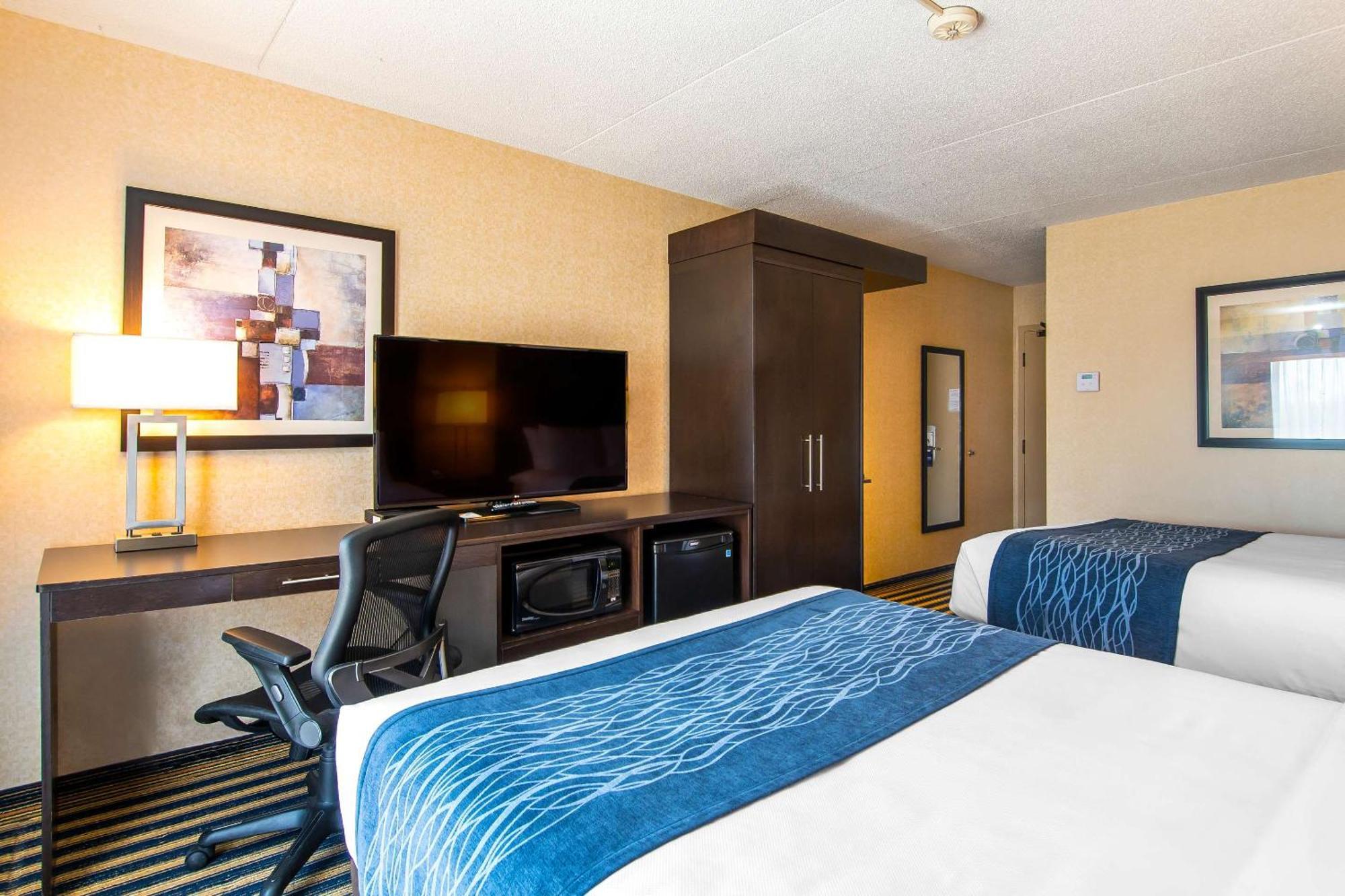 Comfort Inn Сент-Томас Екстер'єр фото