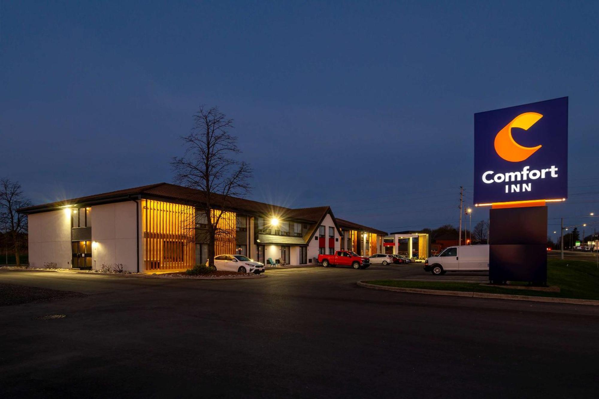 Comfort Inn Сент-Томас Екстер'єр фото