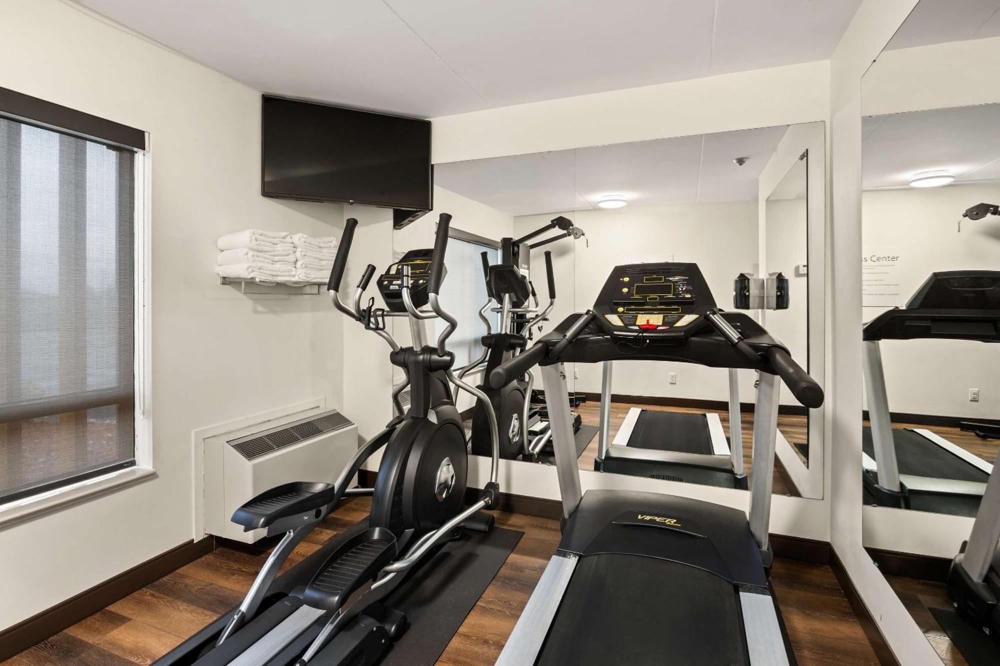 Comfort Inn Сент-Томас Екстер'єр фото