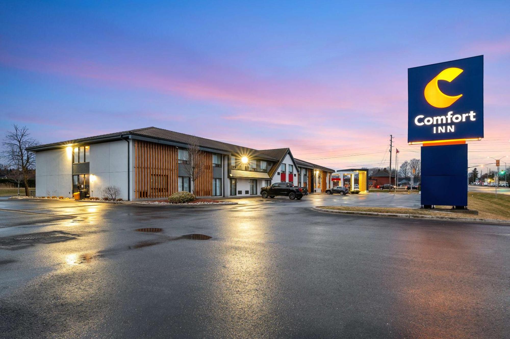 Comfort Inn Сент-Томас Екстер'єр фото